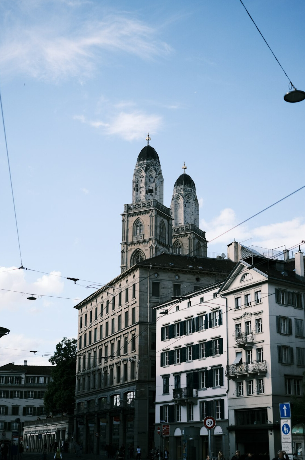 zurich bank building